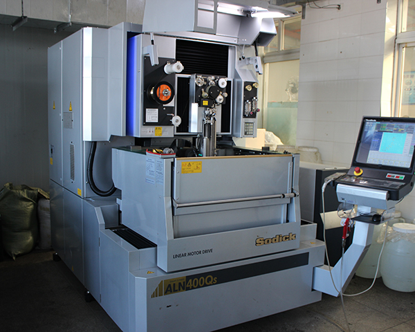 大連模具加工 大連模具加工